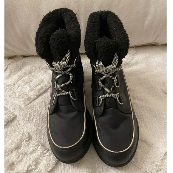 Women's Sorel Explorer Carnival Waterproof Boots, Size 9 1/2 - Picture 2 of 14